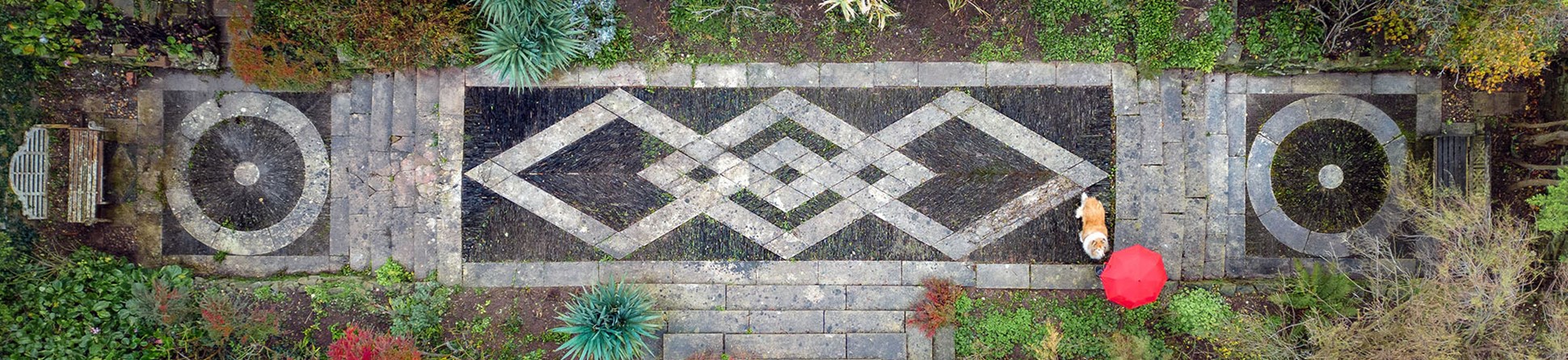 Bird's-eye view of the interlocking diamond black and white paving in the sunken garden.