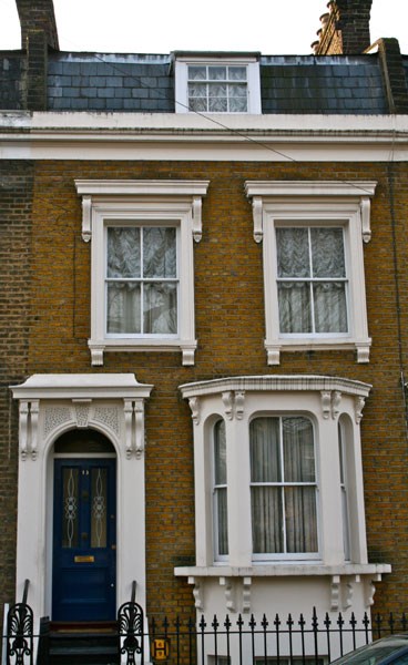 Zelie Emerson, a suffragette, led the 1913 protest to Councillor John Le Manquais’ home, 13 Tomlins Grove, London. © Cheryl Law (2010). Source Historic England.NMR. 